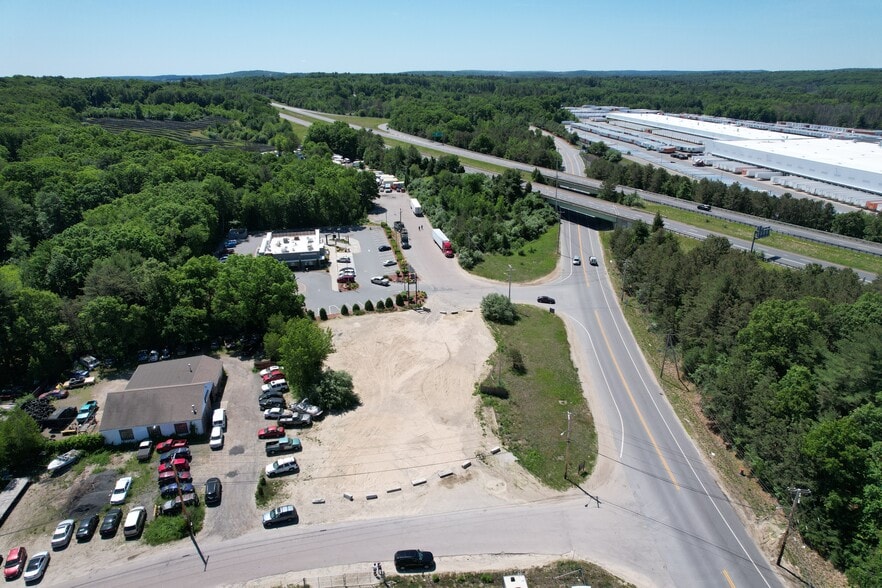 250 Providence St, Uxbridge, MA for sale - Primary Photo - Image 1 of 2