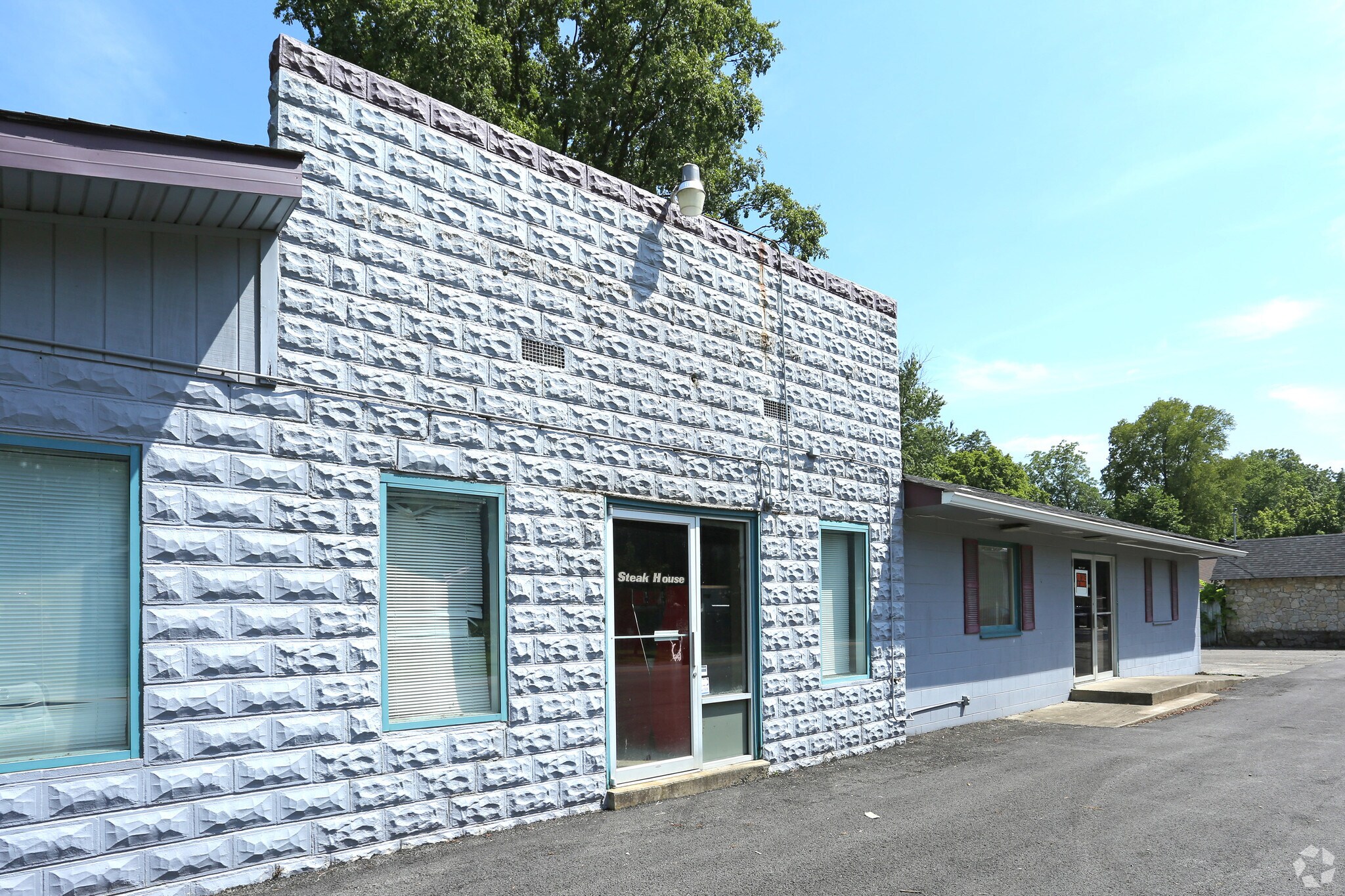 108 4th St, Jeffersonville, IN for sale Primary Photo- Image 1 of 1