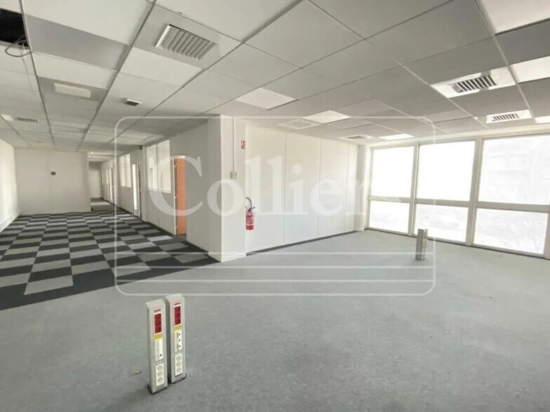 165 Avenue Du Prado, Marseille for lease - Interior Photo - Image 3 of 21