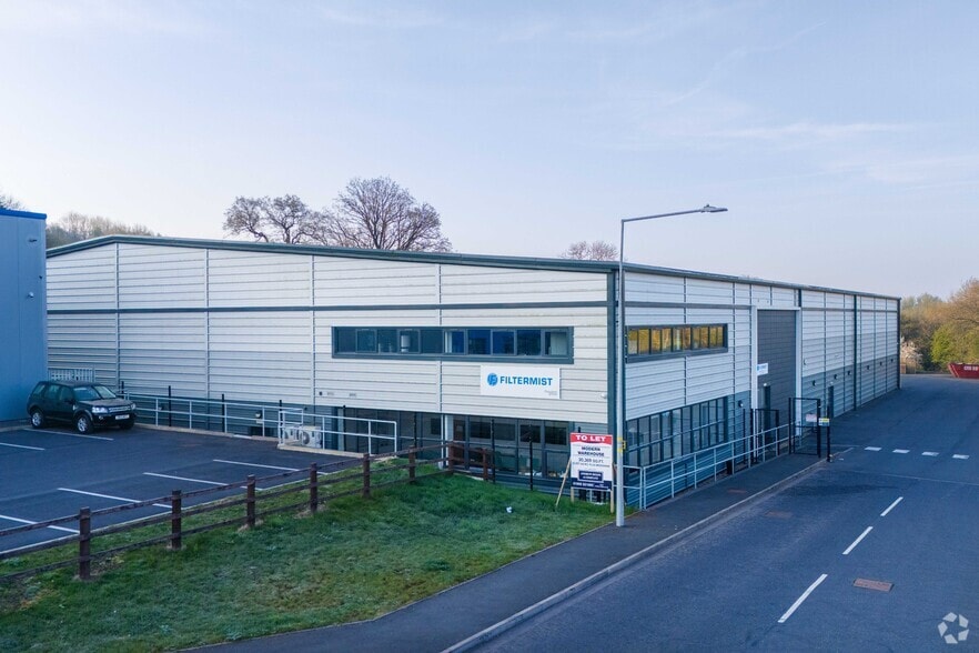 Nedge Hl, Telford for sale - Primary Photo - Image 1 of 1