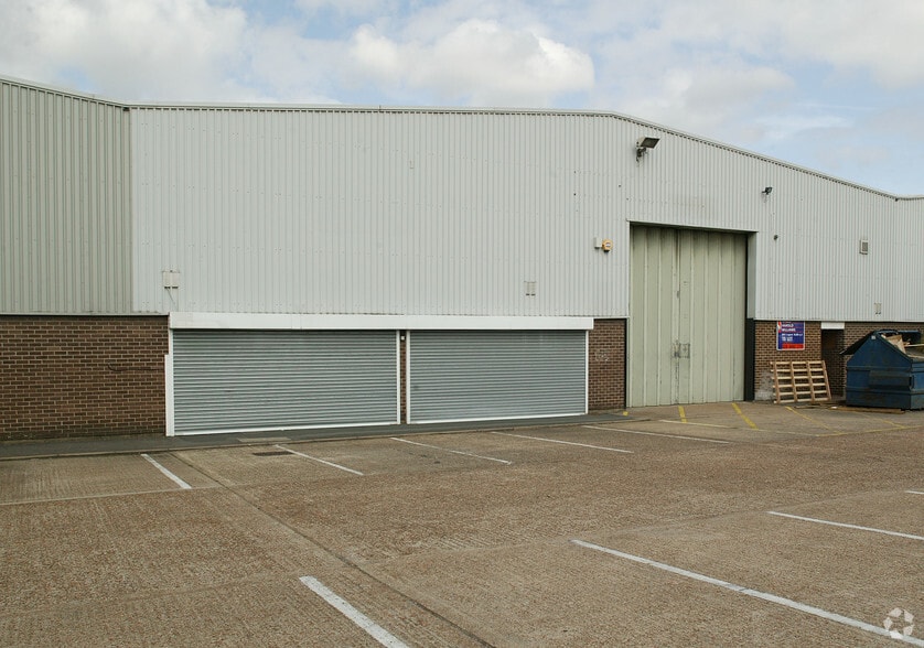 Newman Rd, Croydon for lease - Building Photo - Image 2 of 3