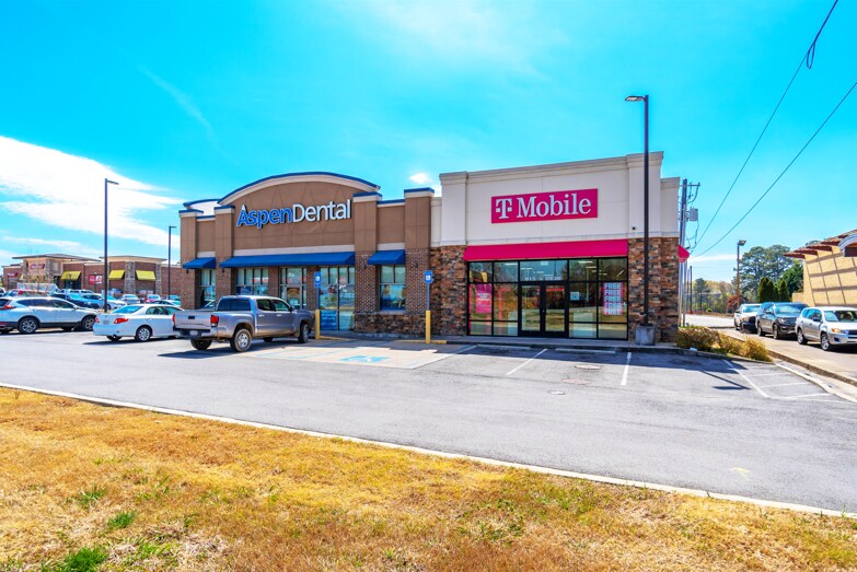 613 Highway 53 East SE, Calhoun, GA 30701