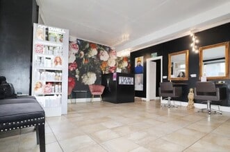 2 Colwinstone St, Cardiff for lease Interior Photo- Image 2 of 4