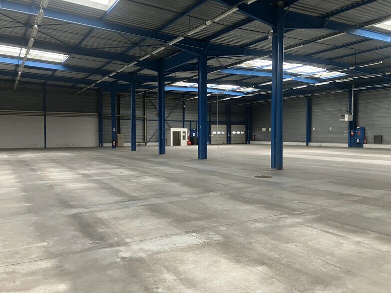 Industrial in Douai for lease - Interior Photo - Image 2 of 5