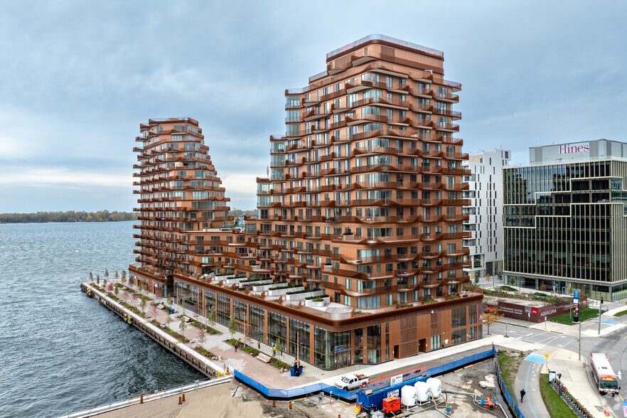 155 Merchants Wharf, Toronto, ON for lease - Building Photo - Image 2 of 3