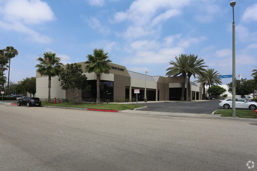 307 W Taft Ave, Orange, CA for lease - Building Photo - Image 1 of 7