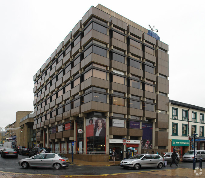 2 Cloth Hall St, Huddersfield for sale - Primary Photo - Image 1 of 1