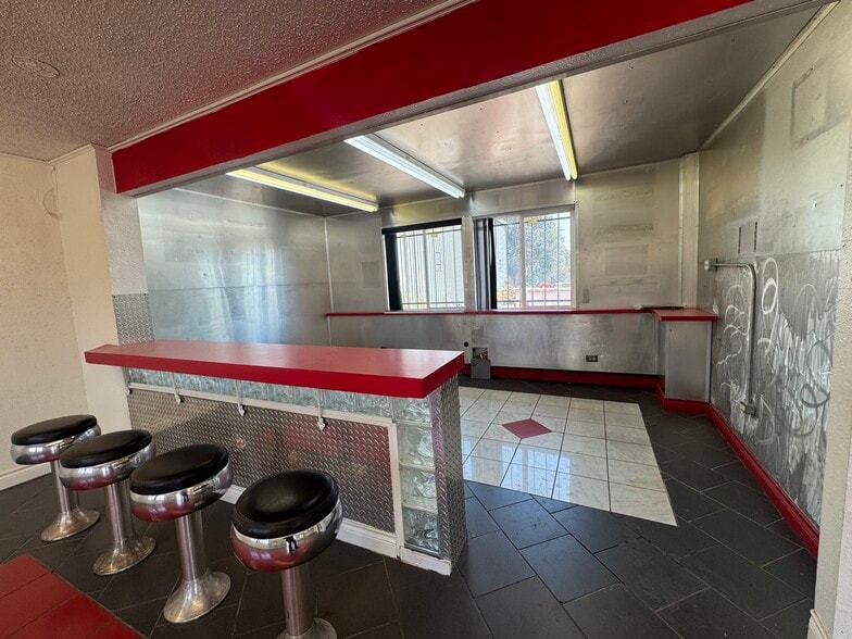 2297 W Dartmouth Ave, Englewood, CO for lease - Building Photo - Image 3 of 9