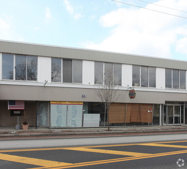 188 Broadway, Port Ewen, NY for sale - Primary Photo - Image 1 of 1