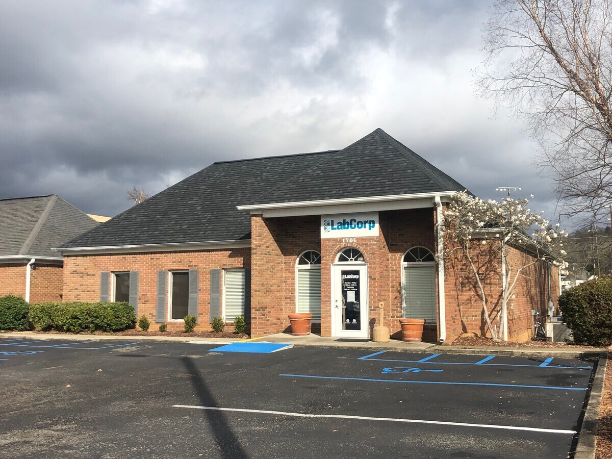 1701 Leighton Ave, Anniston, AL 36207