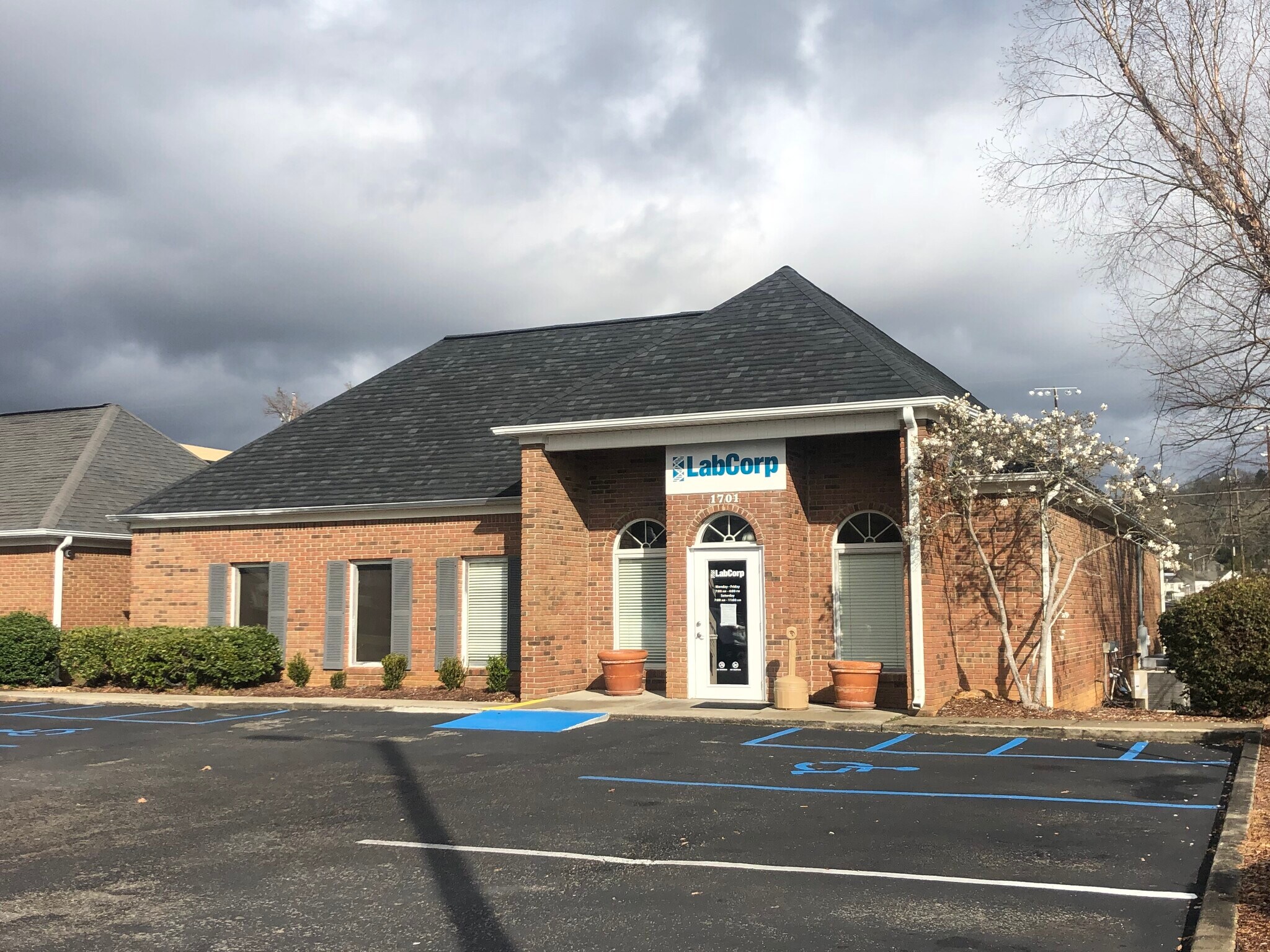 1701 Leighton Ave, Anniston, AL for sale Building Photo- Image 1 of 1