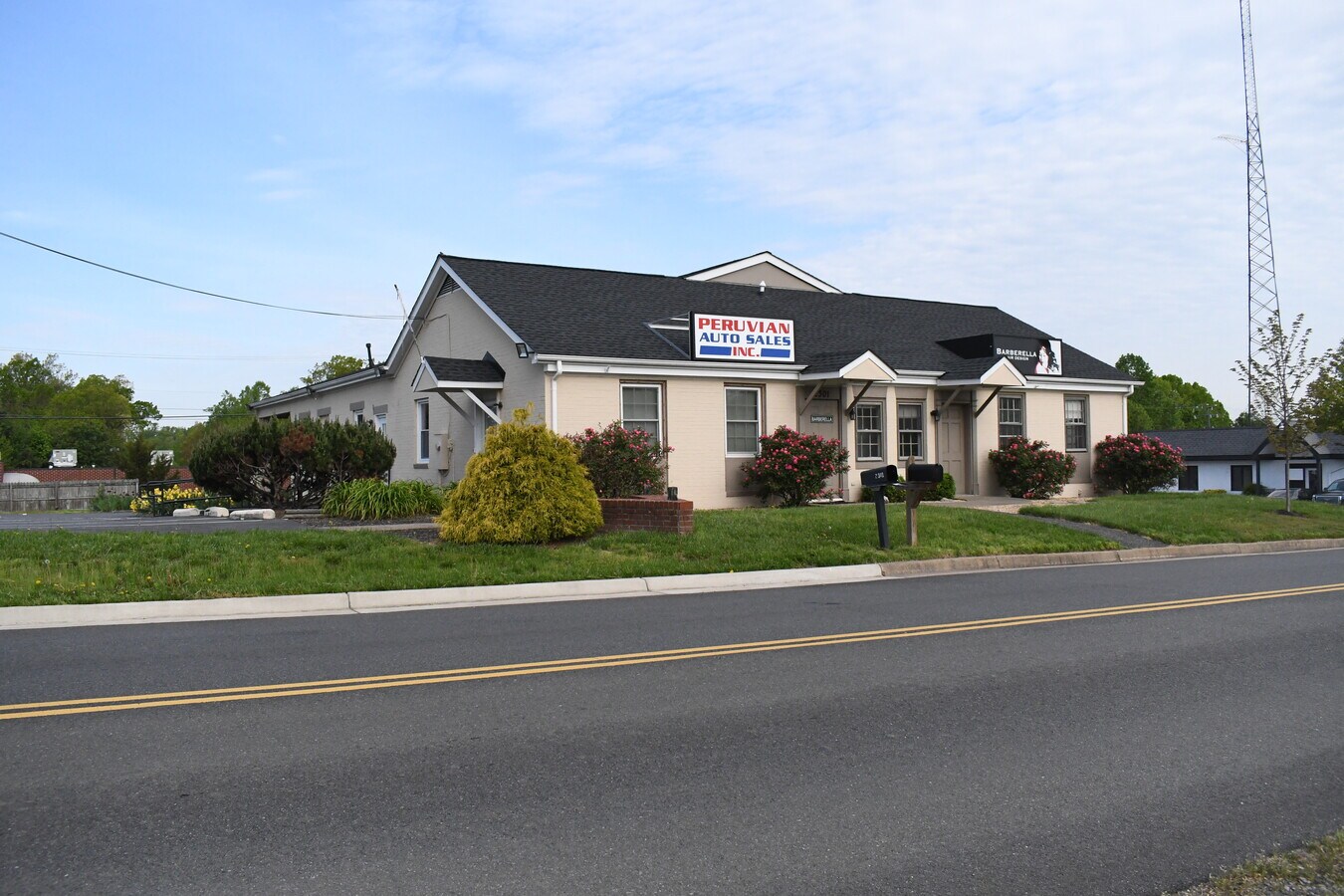 2301 Jefferson Davis Hwy, Fredericksburg, VA 22401