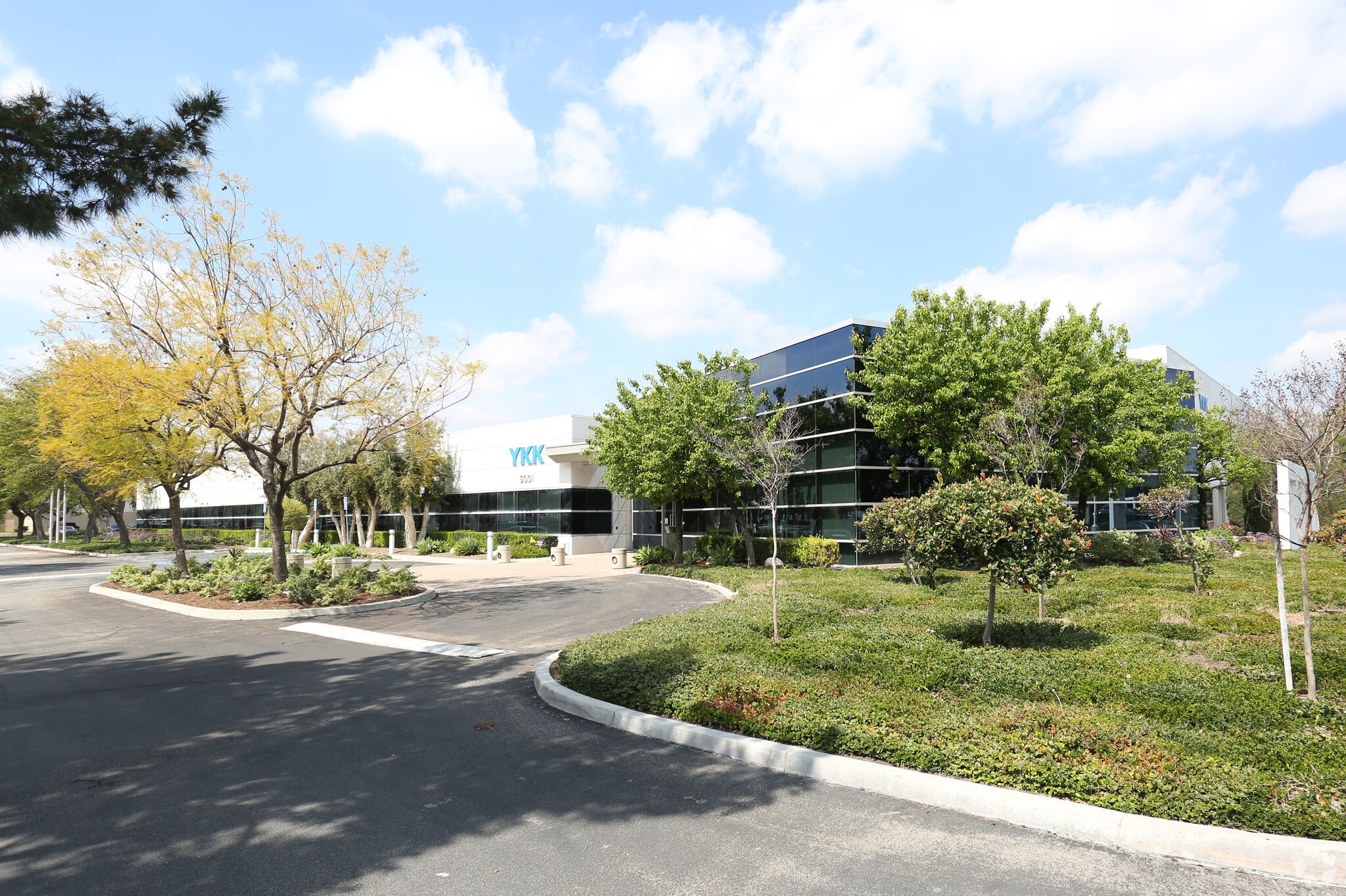 5001 E La Palma Ave, Anaheim, CA for lease Primary Photo- Image 1 of 5