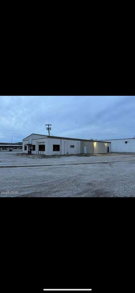 108 Dairy st, Monett, MO for sale - Building Photo - Image 1 of 18