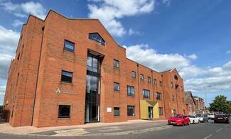 More details for 106 University St, Belfast - Office for Lease