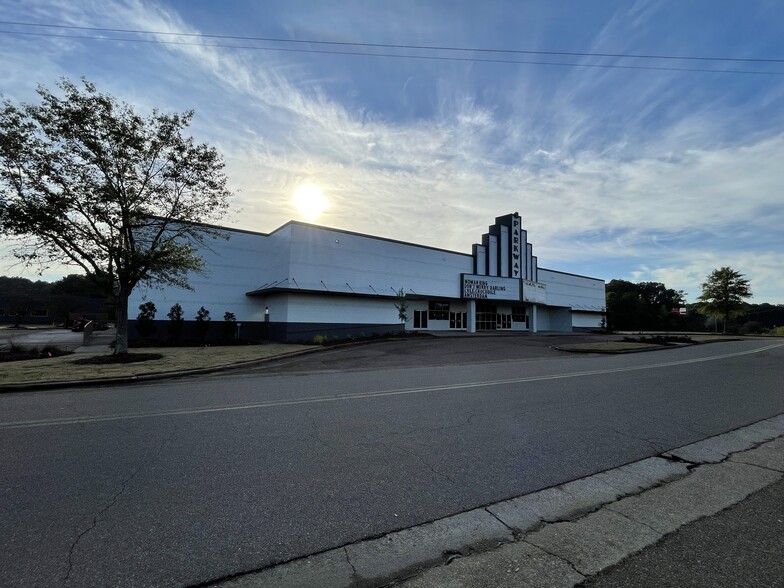 1075 Parkway Blvd, Flowood, MS for sale - Building Photo - Image 1 of 1