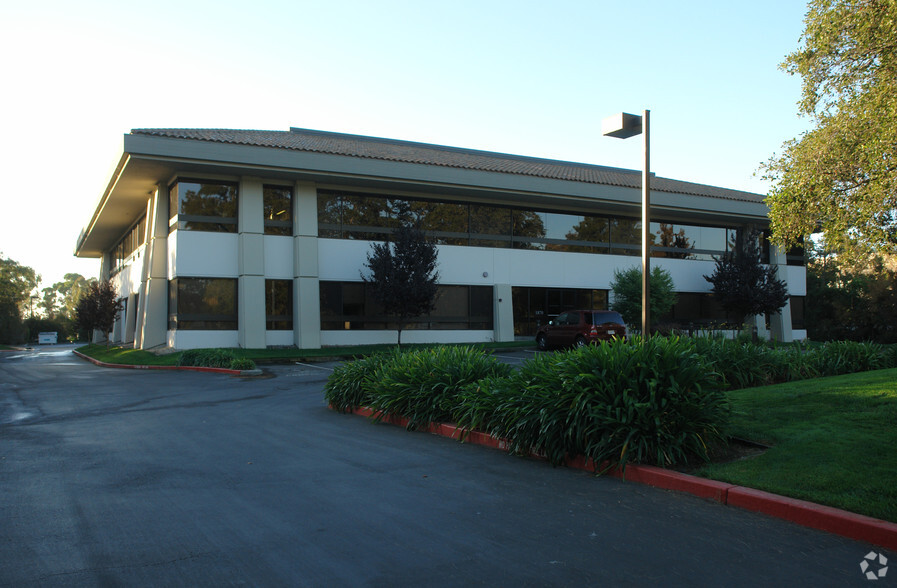 1870 Embarcadero Rd, Palo Alto, CA for lease - Primary Photo - Image 1 of 4