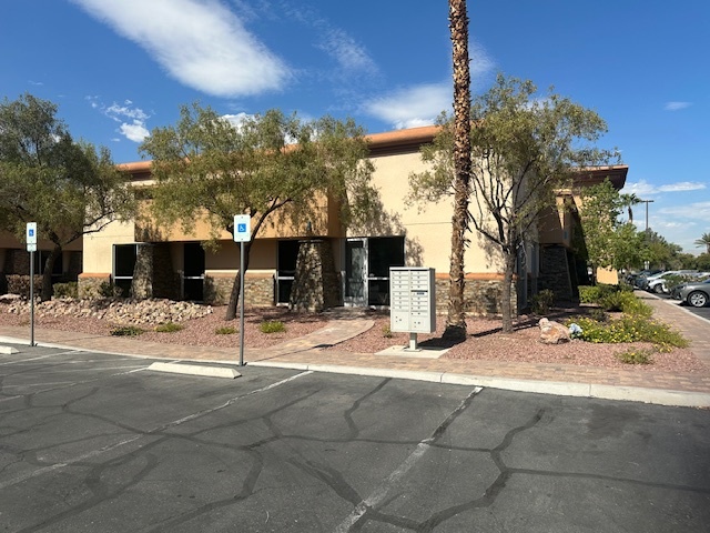 4974 S Rainbow Blvd, Las Vegas, NV for sale - Building Photo - Image 3 of 23