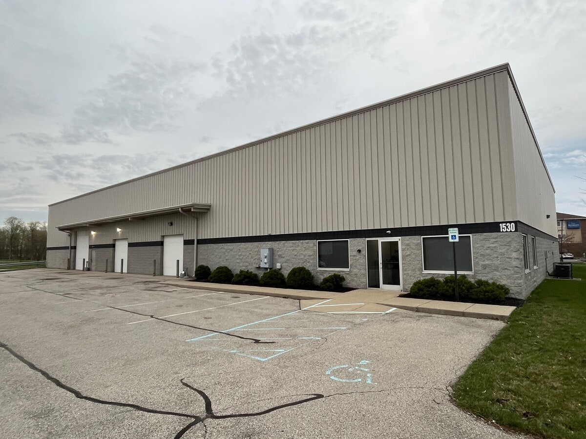 1530 Brookville Crossing Way, Indianapolis, IN 46239 | LoopNet