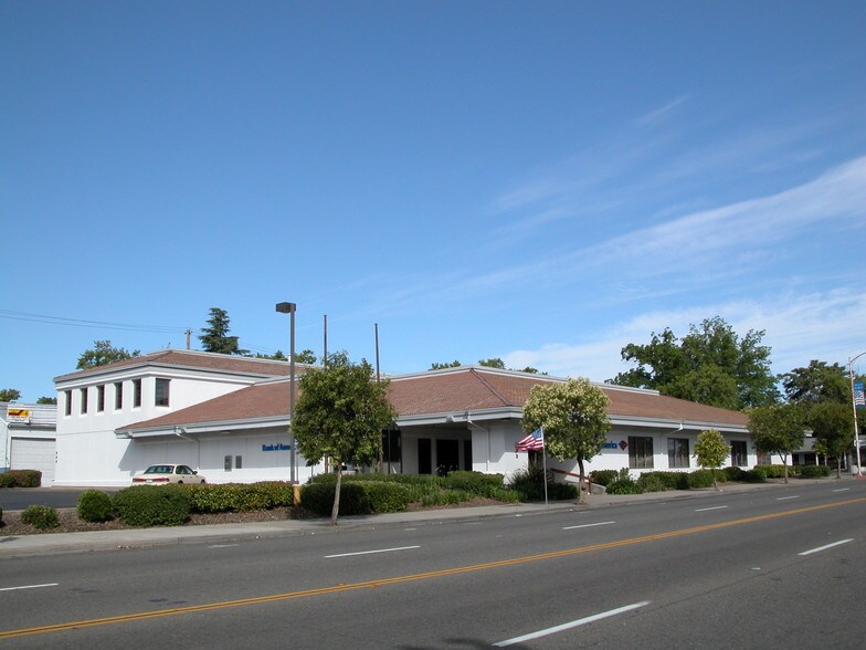 955 Main St, Red Bluff, CA for sale - Primary Photo - Image 1 of 1