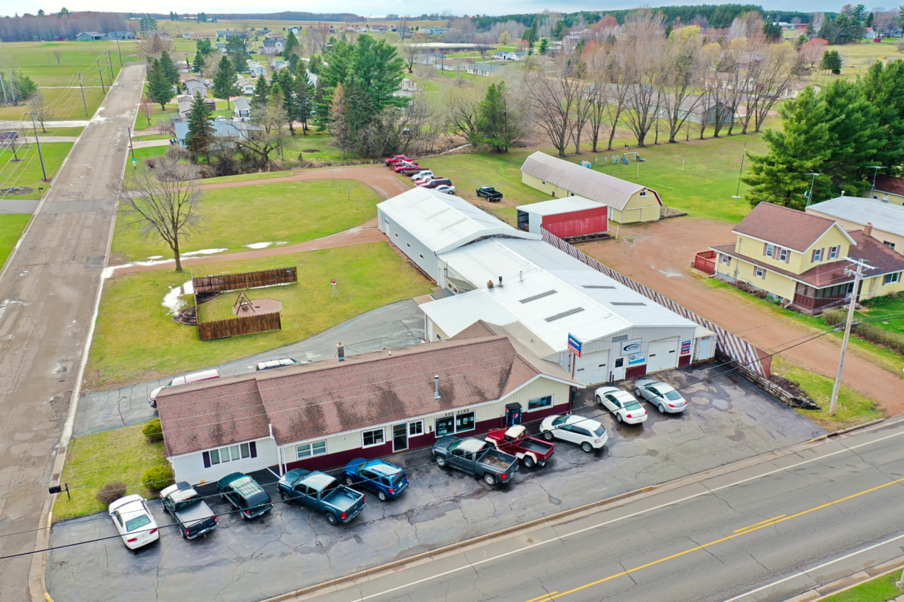 909 Pine St, Athens, WI for sale Primary Photo- Image 1 of 1