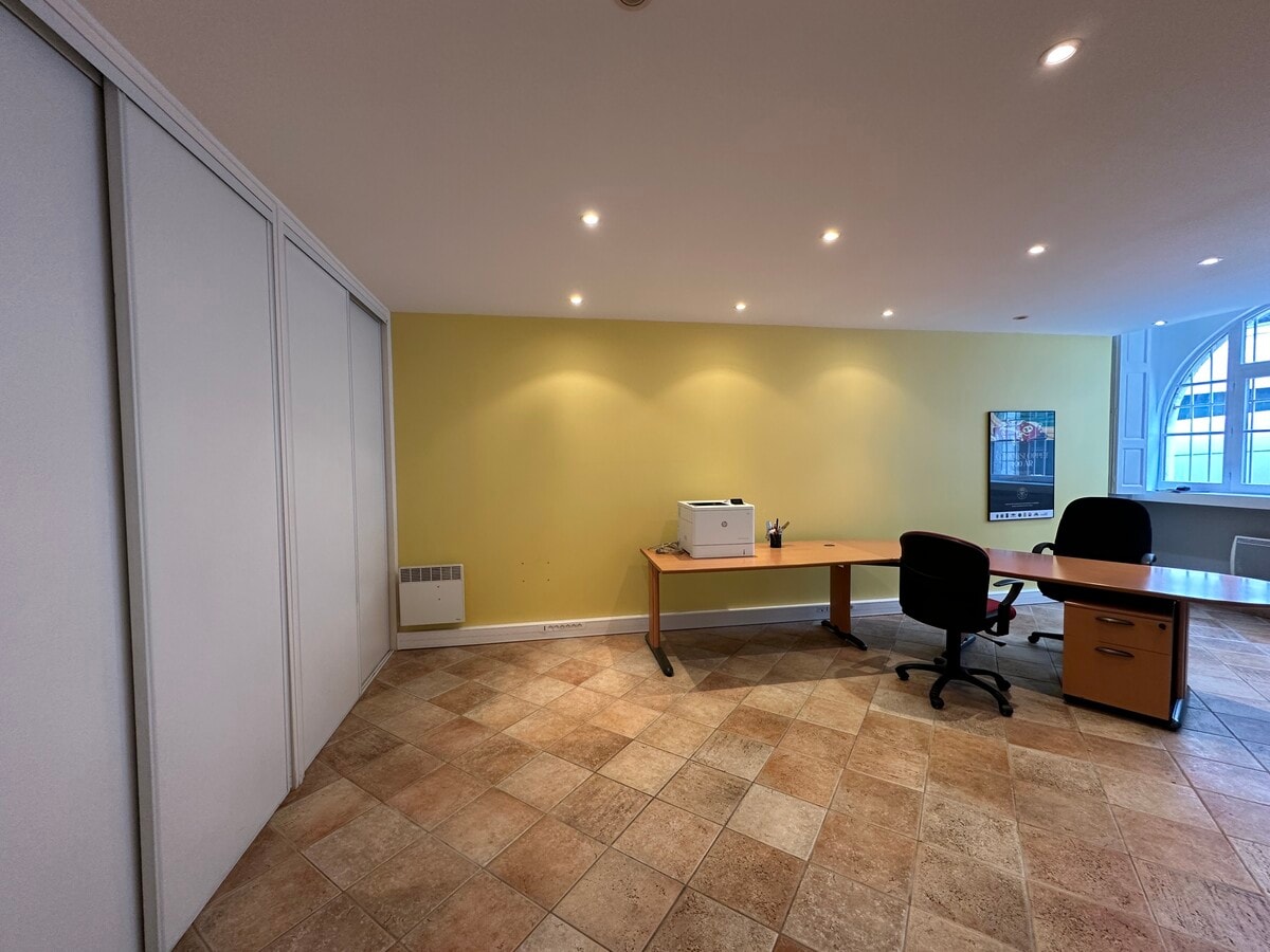 18 Rue Notre Dame De Recouvrance, Orléans, LRT 45000 - Unit 1 -  - Interior Photo - Image 1 of 10