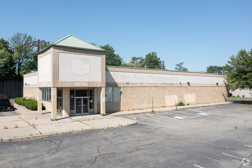 461 Martin Luther King Jr Blvd, East Orange, NJ for sale - Primary Photo - Image 1 of 1