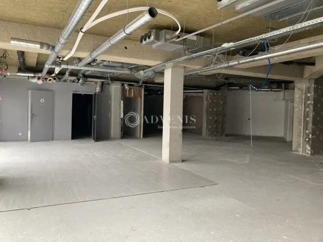 Retail in Nancy for lease - Interior Photo - Image 1 of 8