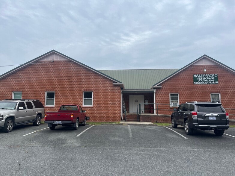 Wadesboro Storage Portfolio portfolio of 3 properties for sale on LoopNet.com - Building Photo - Image 3 of 4