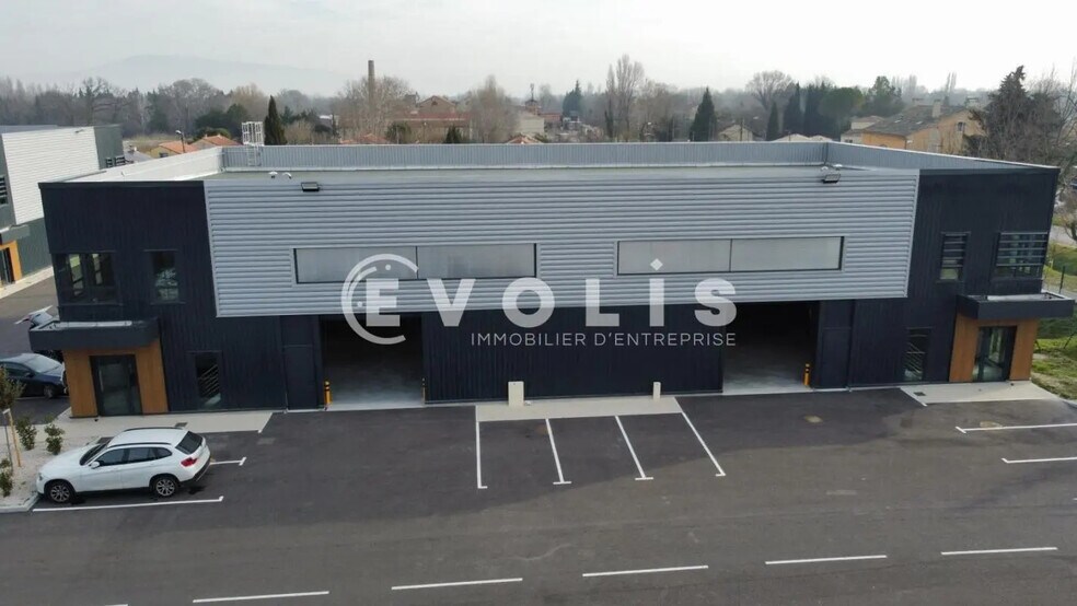 Flex in Vedène for lease - Building Photo - Image 3 of 9