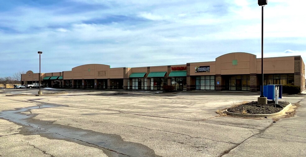 130-160 Harvest Dr, Louisburg, KS for lease - Building Photo - Image 1 of 12