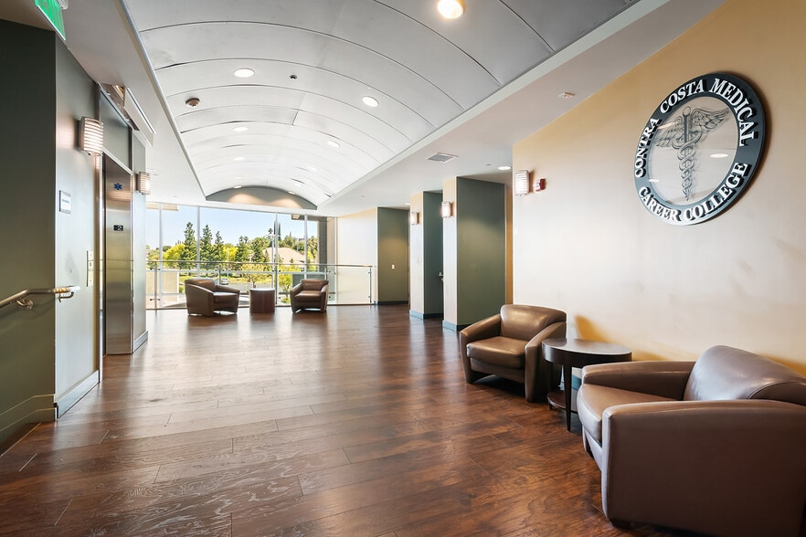 4041 Lone Tree Way, Antioch, CA for sale - Interior Photo - Image 2 of 29