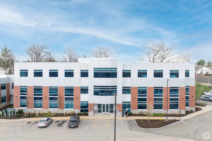 22B Roulston Rd, Windham, NH for sale - Primary Photo - Image 1 of 1