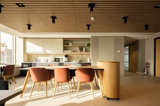 Station Bridge, Harrogate for lease Building Photo- Image 1 of 6