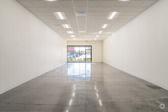 44204-44276 10th St W, Lancaster, CA for lease Interior Photo- Image 2 of 5