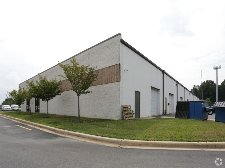 1300 First State Blvd, Stanton, DE for lease - Building Photo - Image 2 of 8