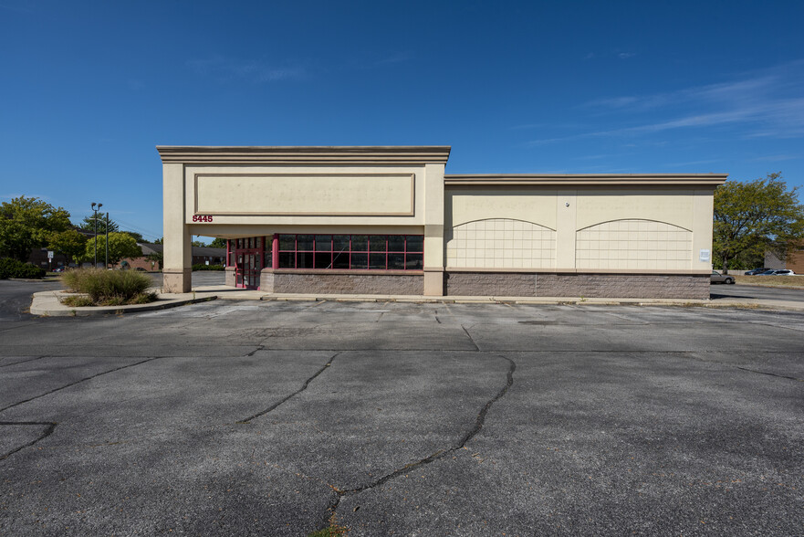 5445 N High St, Columbus, OH for sale - Building Photo - Image 3 of 13