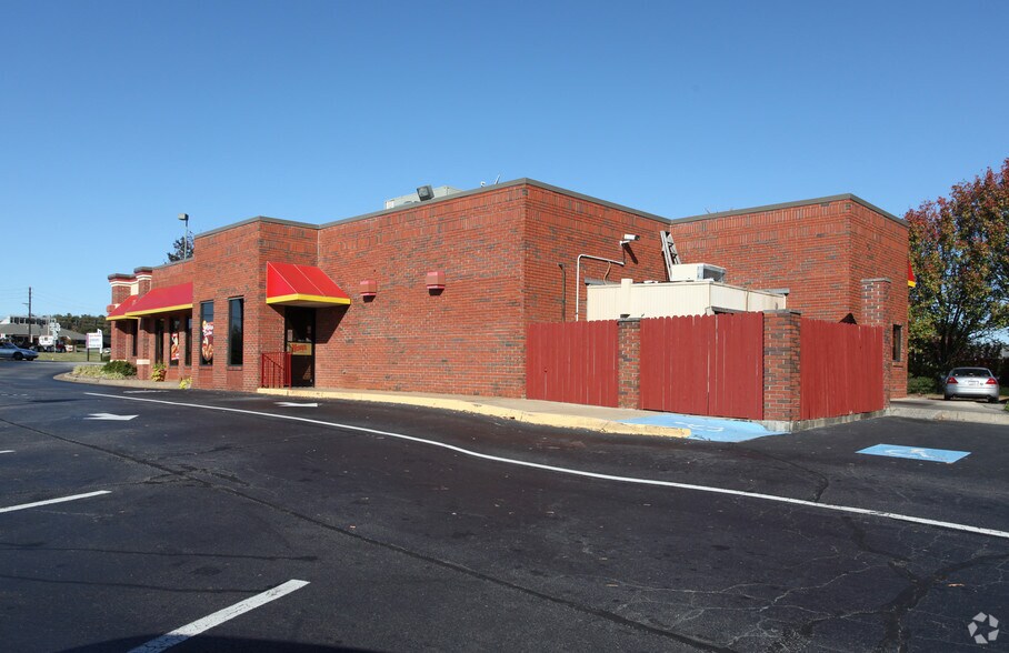 4365 Buford Hwy, Buford, GA for lease - Building Photo - Image 2 of 3