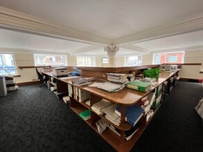 660-664 Commercial Rd, London for lease Interior Photo- Image 2 of 14