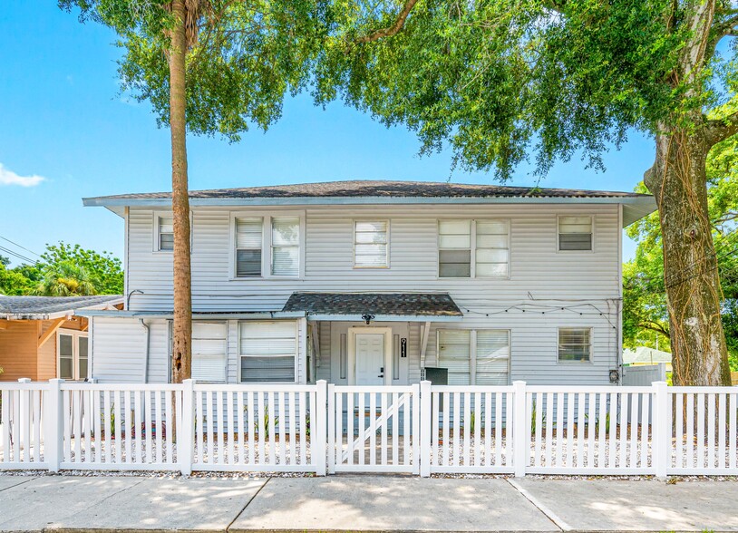 911 E 23rd Ave, Tampa, FL for sale - Primary Photo - Image 1 of 11