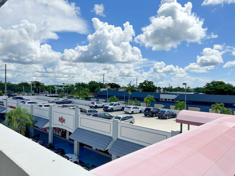 15315-15327 S Dixie Hwy, Palmetto Bay, FL for lease - Building Photo - Image 3 of 5