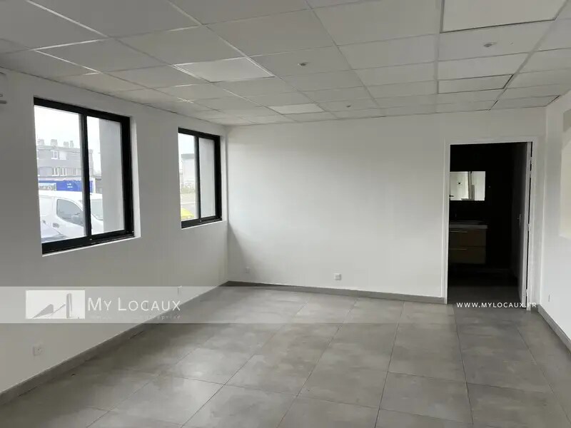 Flex in Gennevilliers for lease Interior Photo- Image 1 of 6