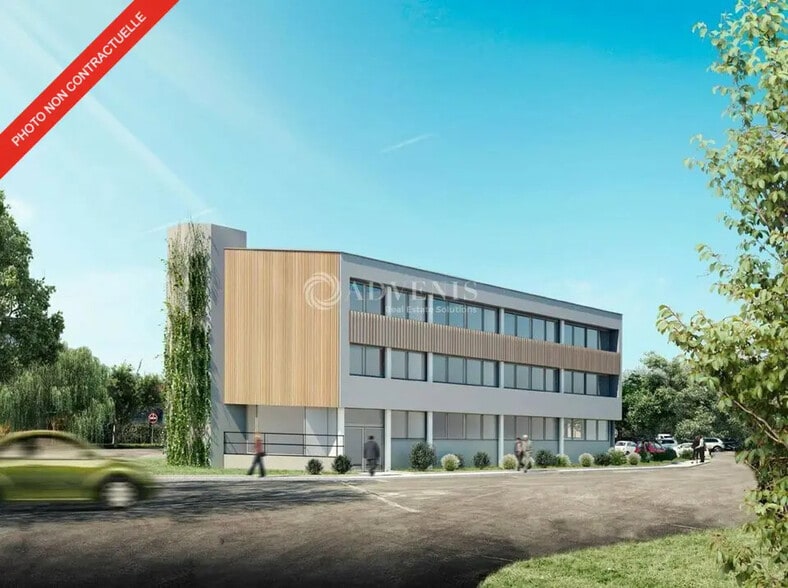 Office in Dunkerque for lease - Building Photo - Image 2 of 9