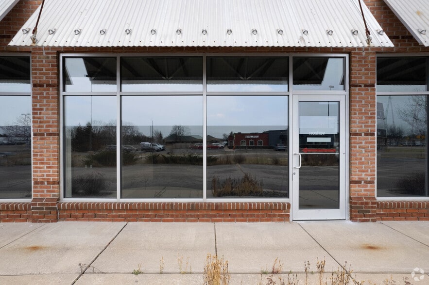 1810-1816 Plover Rd, Plover, WI for lease - Building Photo - Image 2 of 12