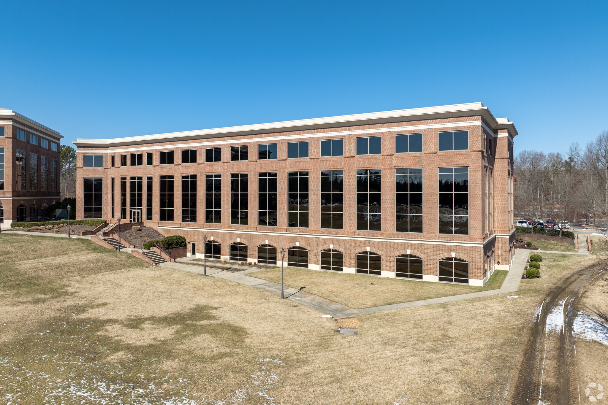 4991 Lake Brook Dr, Glen Allen, VA for lease Building Photo- Image 1 of 5
