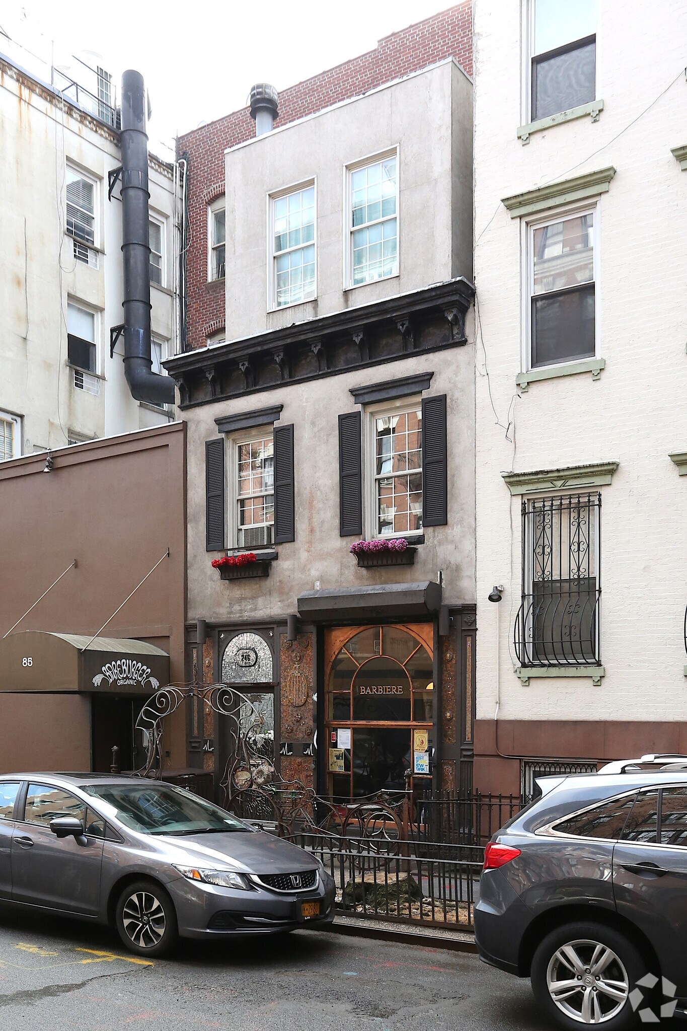 246 E Fifth St, New York, NY for lease Primary Photo- Image 1 of 4