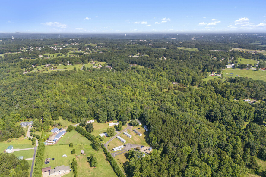 1158 Wagon Wheel Rd, Hickory, NC for sale - Aerial - Image 3 of 36