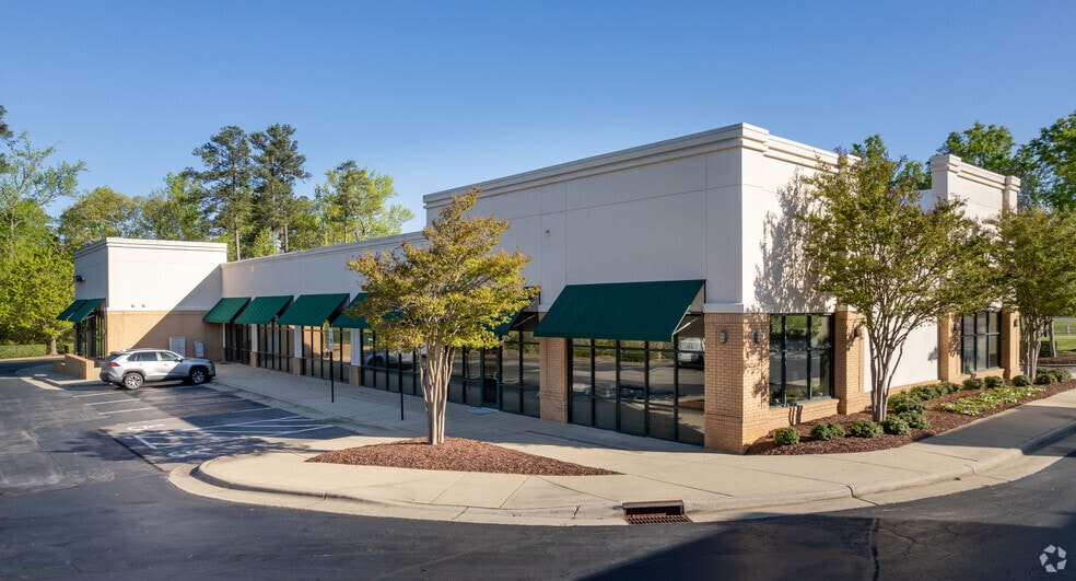 7990 Arco Corporate Dr, Raleigh, NC for lease - Building Photo - Image 2 of 13