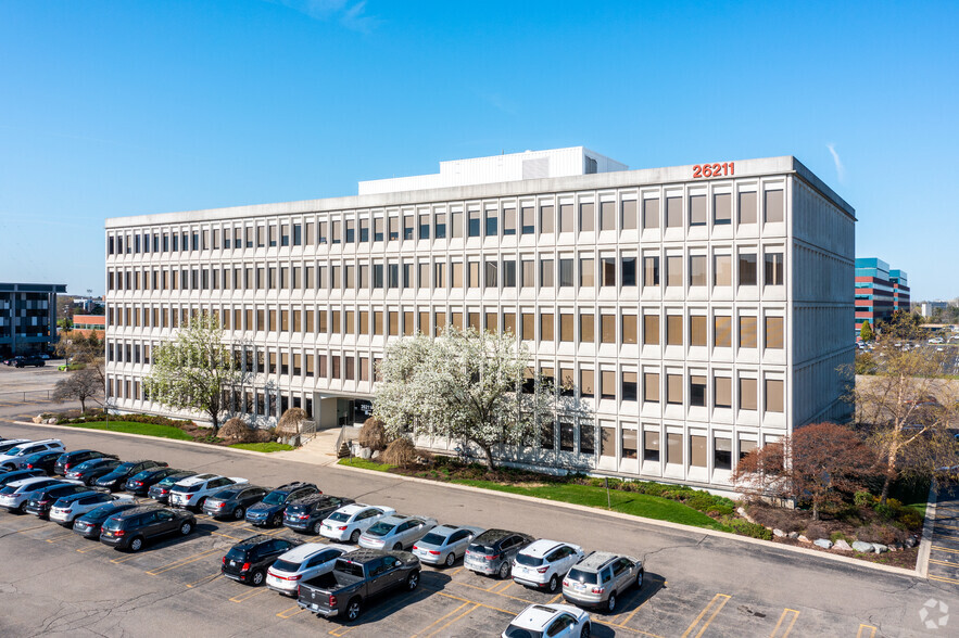 26211 Central Park Blvd, Southfield, MI for lease - Building Photo - Image 2 of 22