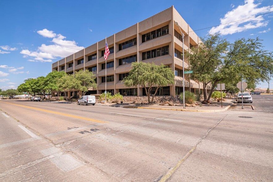 125 W Missouri Ave, Midland, TX for sale - Building Photo - Image 1 of 104